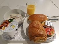 15chf breakfast is expensive for the limited choice