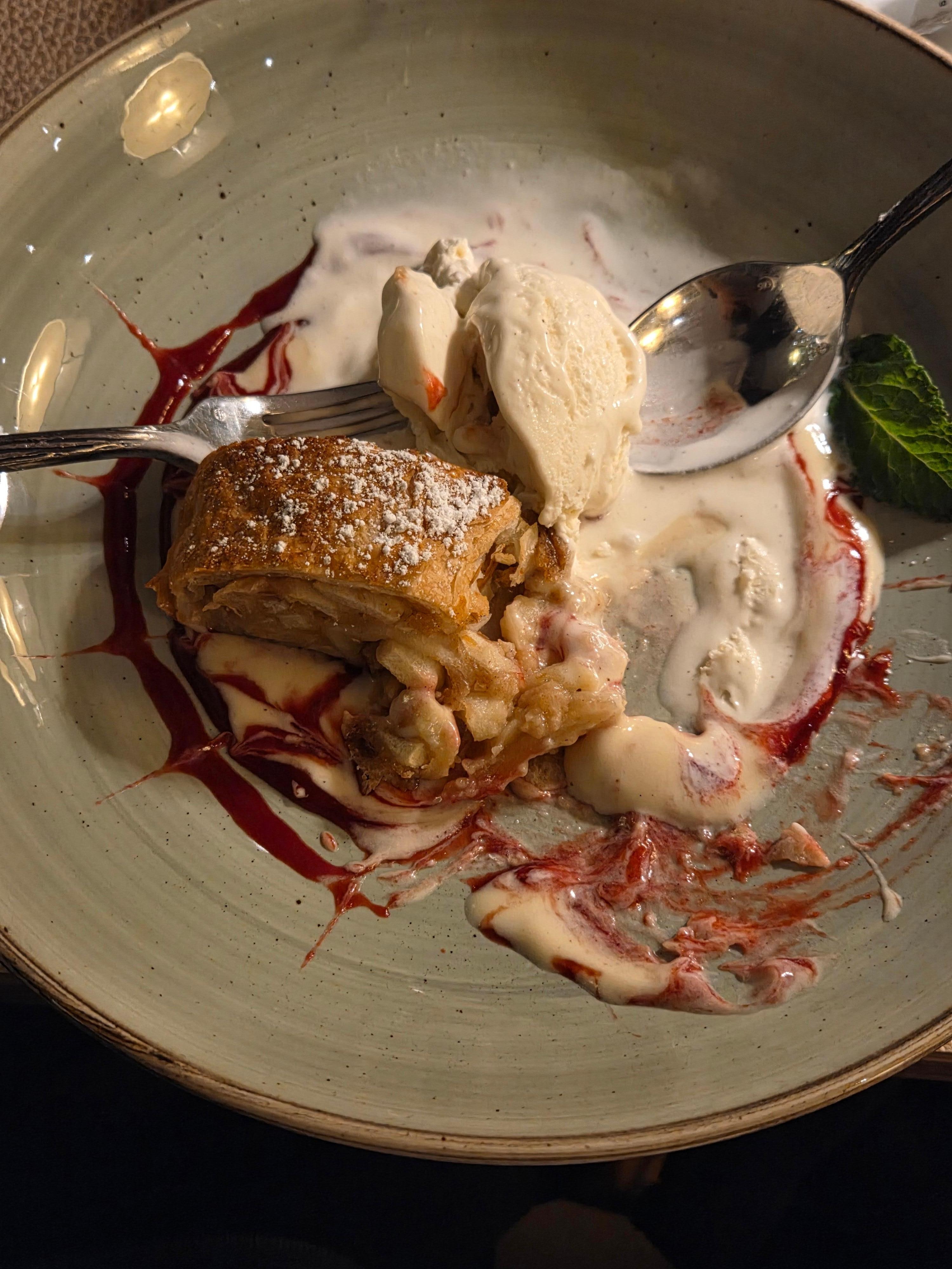 Apple strudel was to die for!