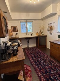 Charming kitchen with everything we needed.