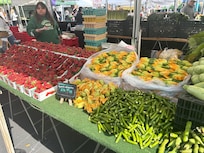 Fresh Aire Farmers Market on Sundays within walking distance