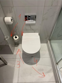 1. Crap on the wall.
2. Crap on the toilet when I checked in - after second time the receptionist “cleaned” it with water and one of the towels.
3. Missing brush.
4. Empty mini bar.