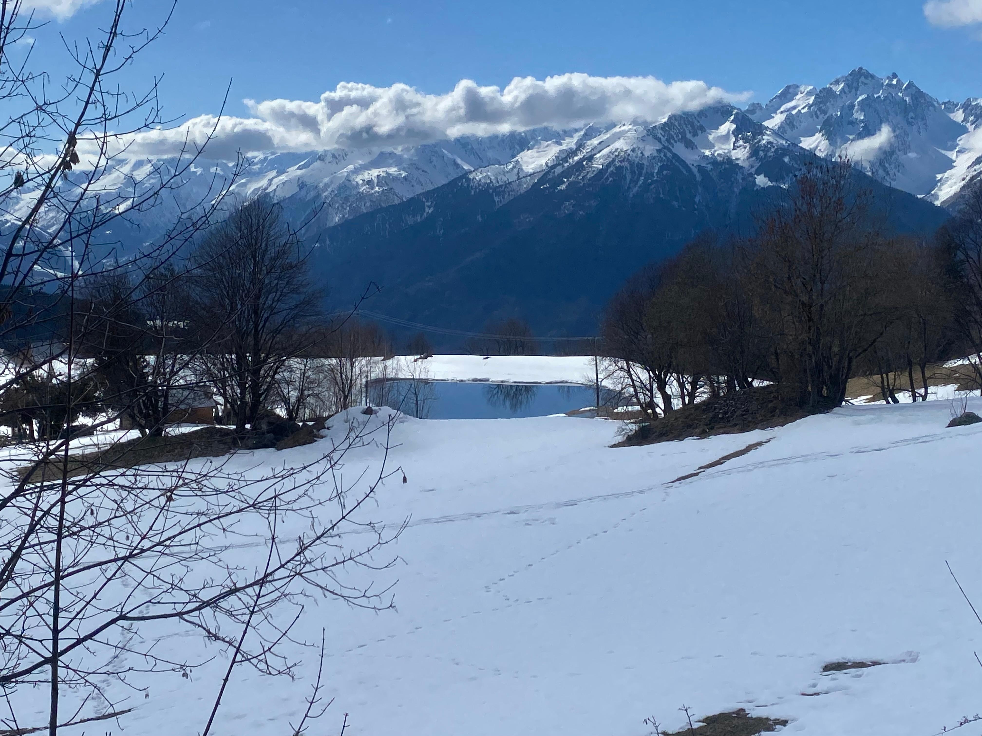 Vue de l’entrée de l’immeuble 