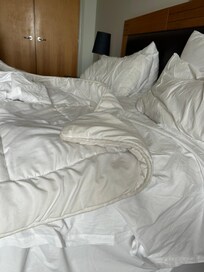 The comforter was dirty/dingy.