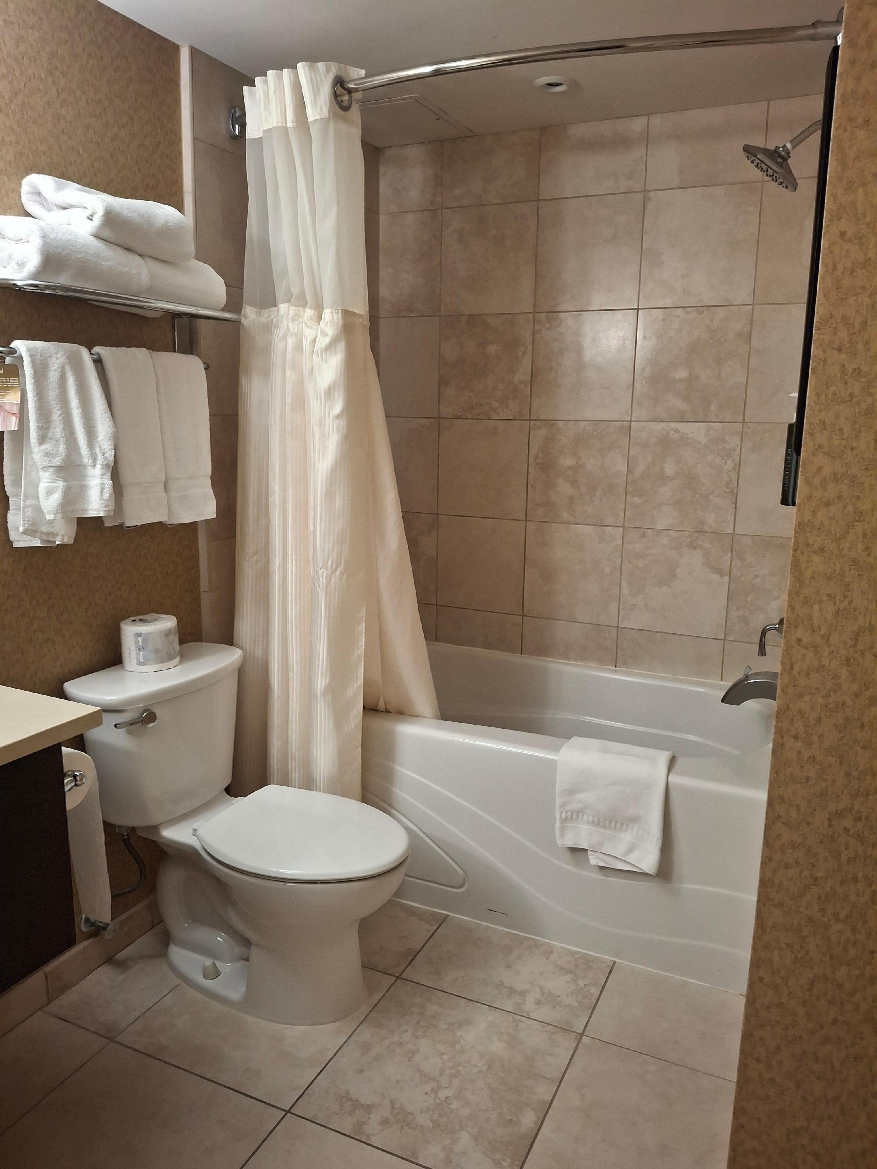 The shower had amazing water pressure. Also really liked the shampoo and body wash. 