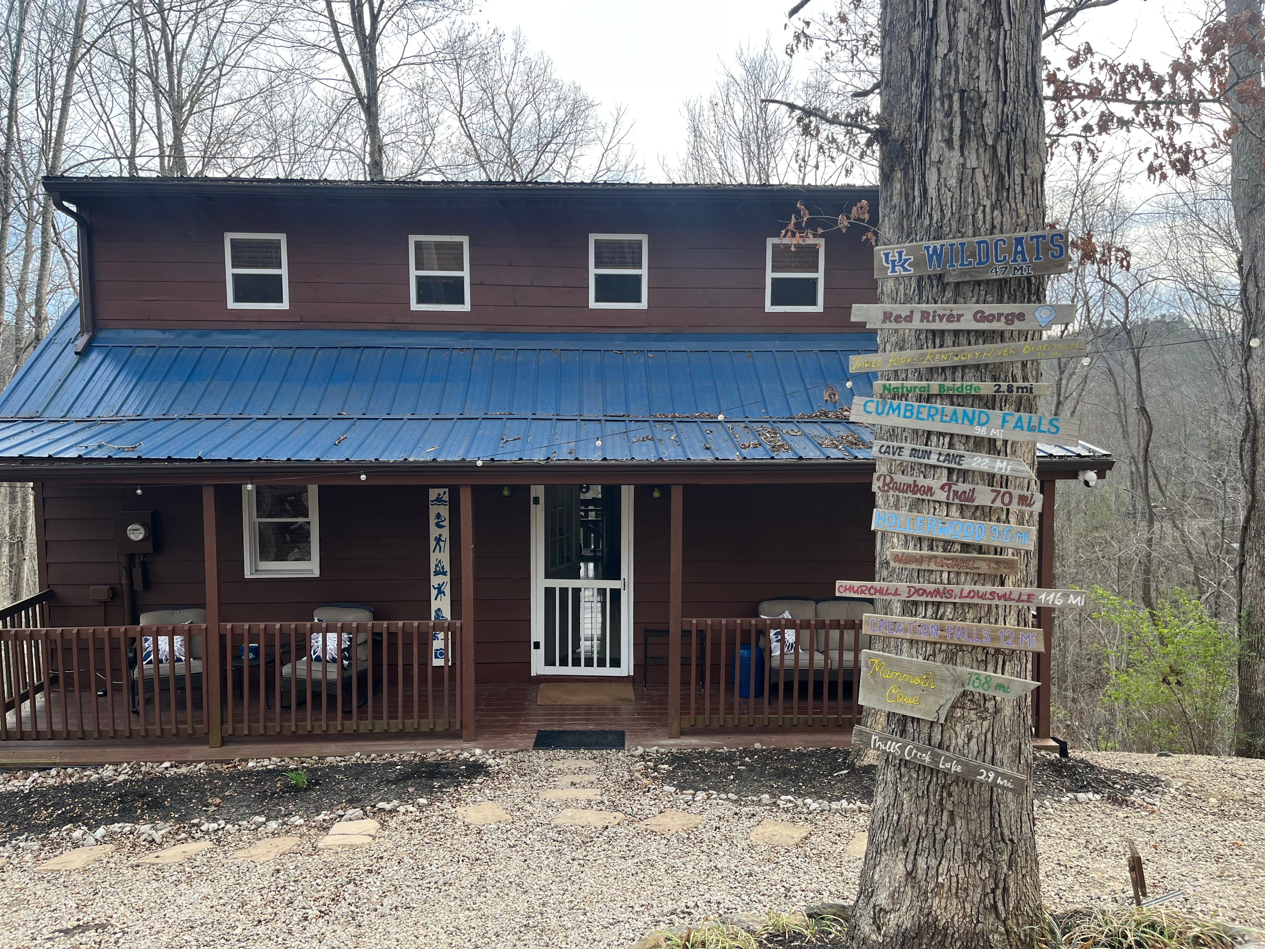 Teresa provides direction for where (and how) to park. The front porch gets early morning sunshine. 