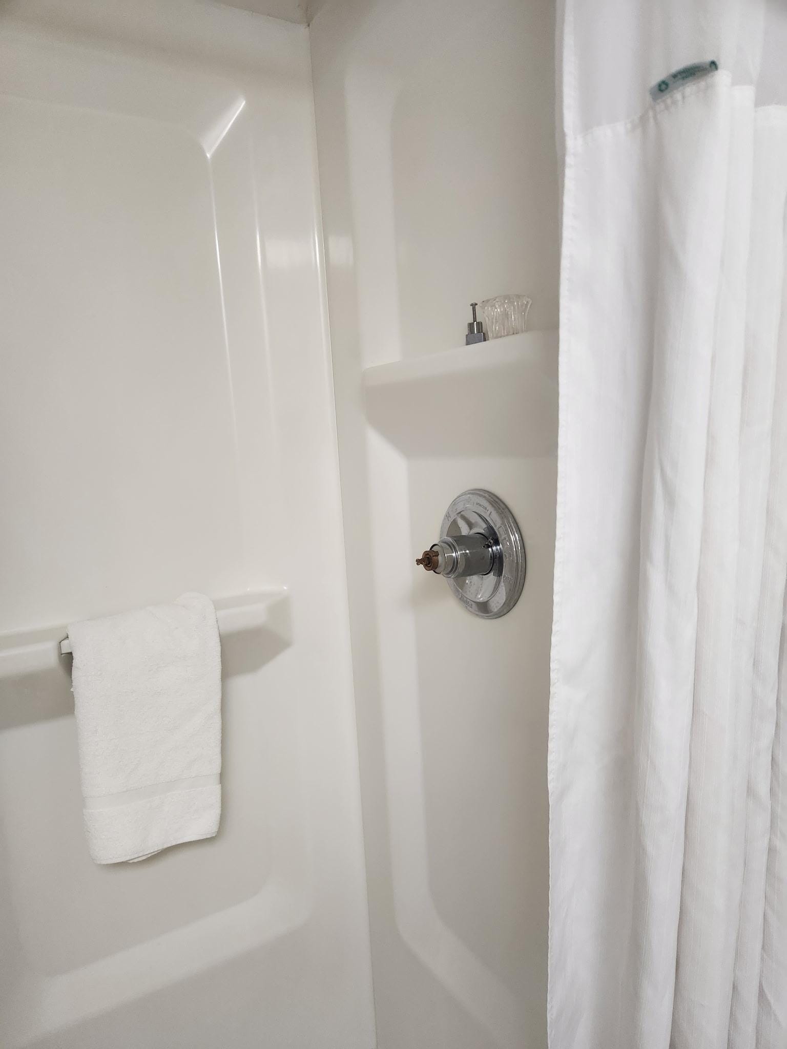 No water control knob in showered, unable to shower 