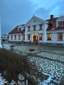 Här fick vi frukost.Hotell Gästis ligger strax intill.