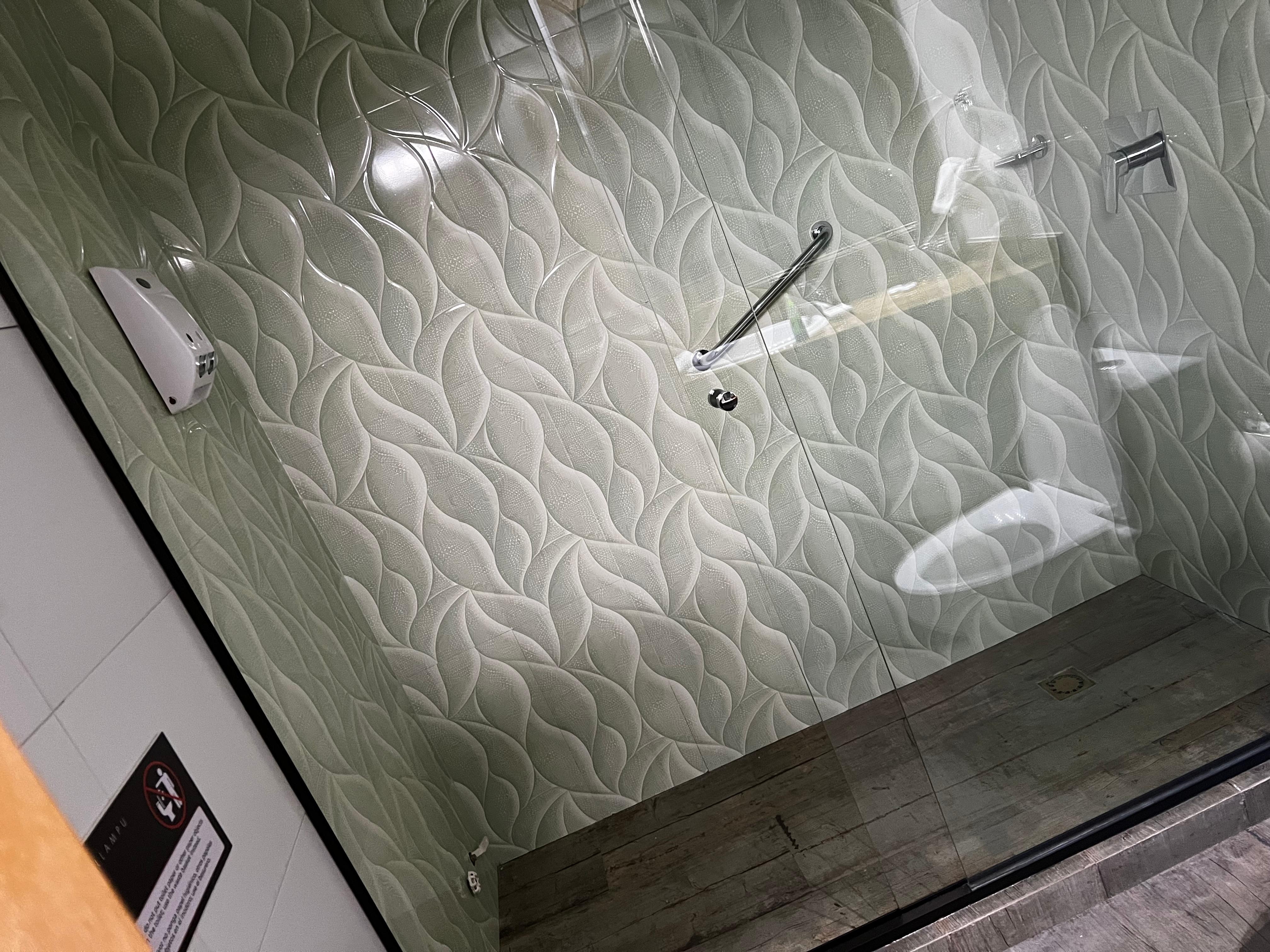 Amazon floor bathroom