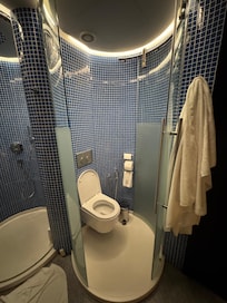 This was the bathroom simply inadequate! You are supposed to have knee space to go to the bathroom!!