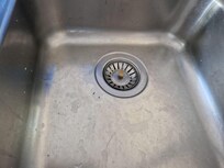 Dreckiges Waschbecken