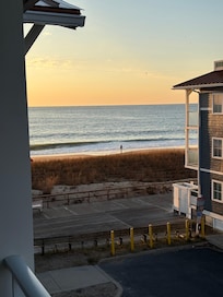 From the balcony picture of the ocean