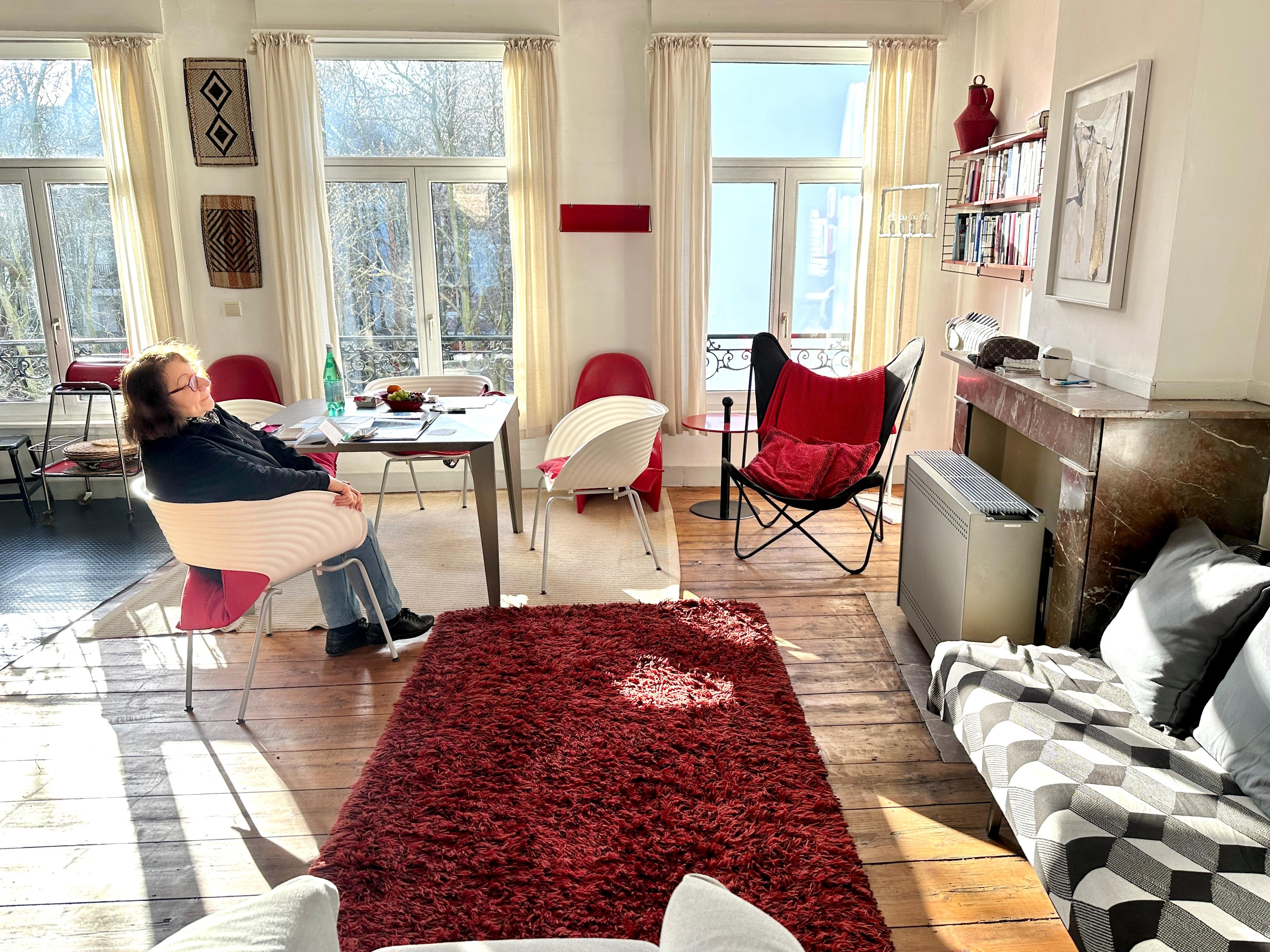 Das Esszimmer - nachmittags lichtdurchflutet