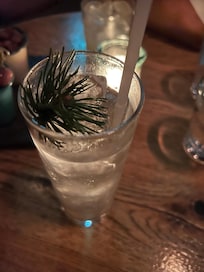 Pine & Gin cocktail