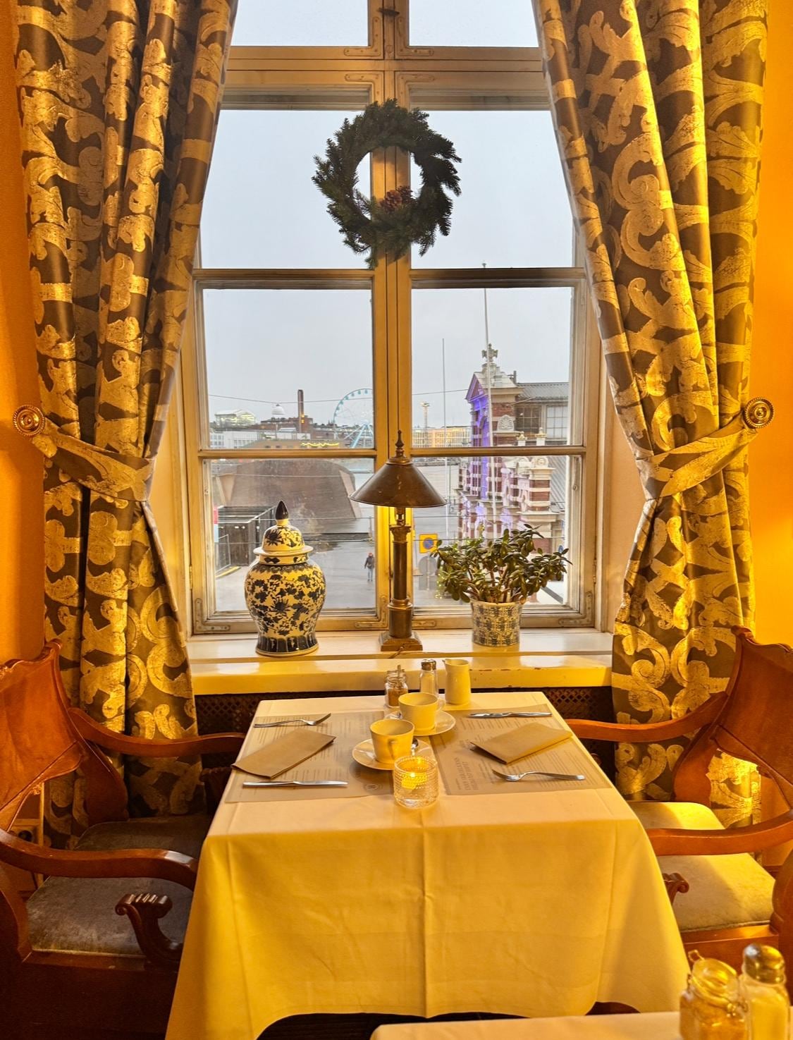 Breakfast room overlooking the sea and Helsinki food hall