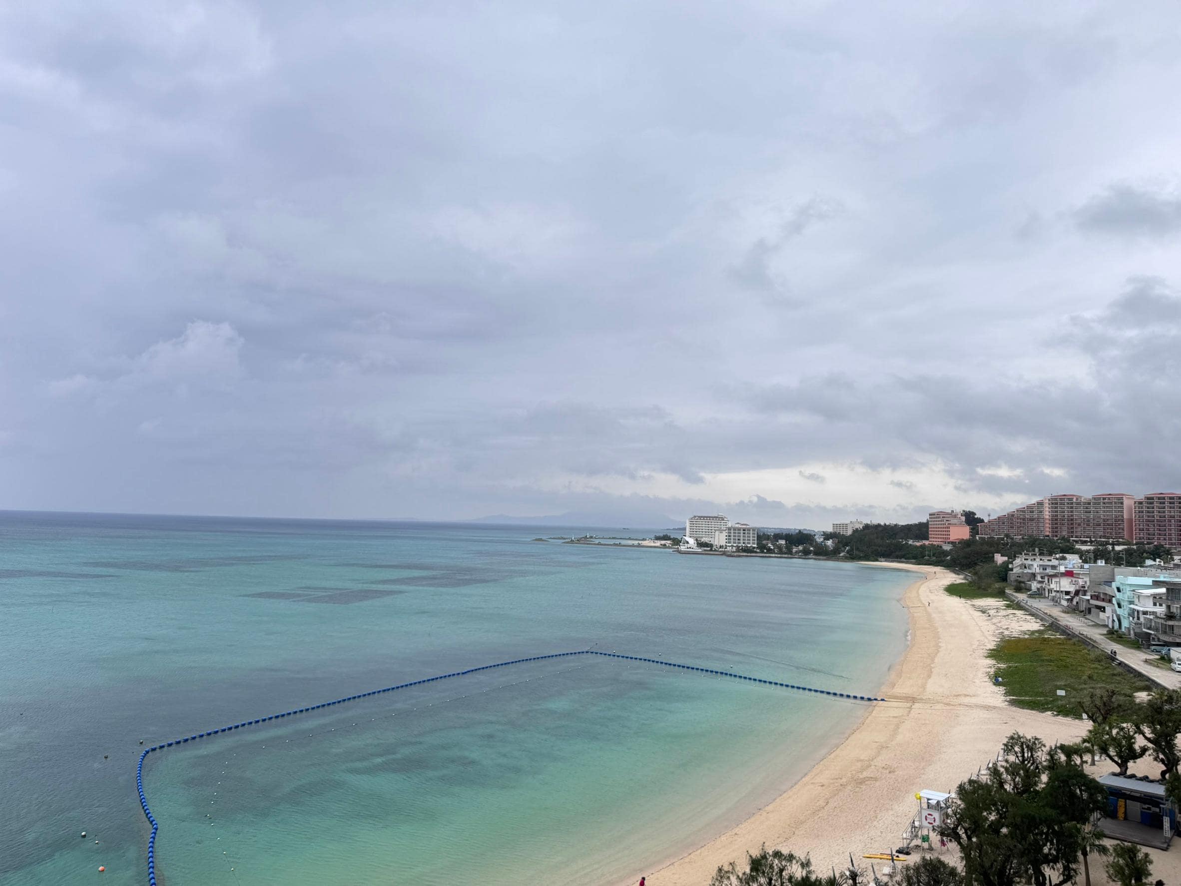 客房陽台海景一覽無遺