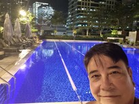 Clean pool