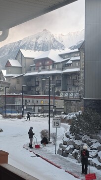 The view making food on the BBQ was beautiful đ