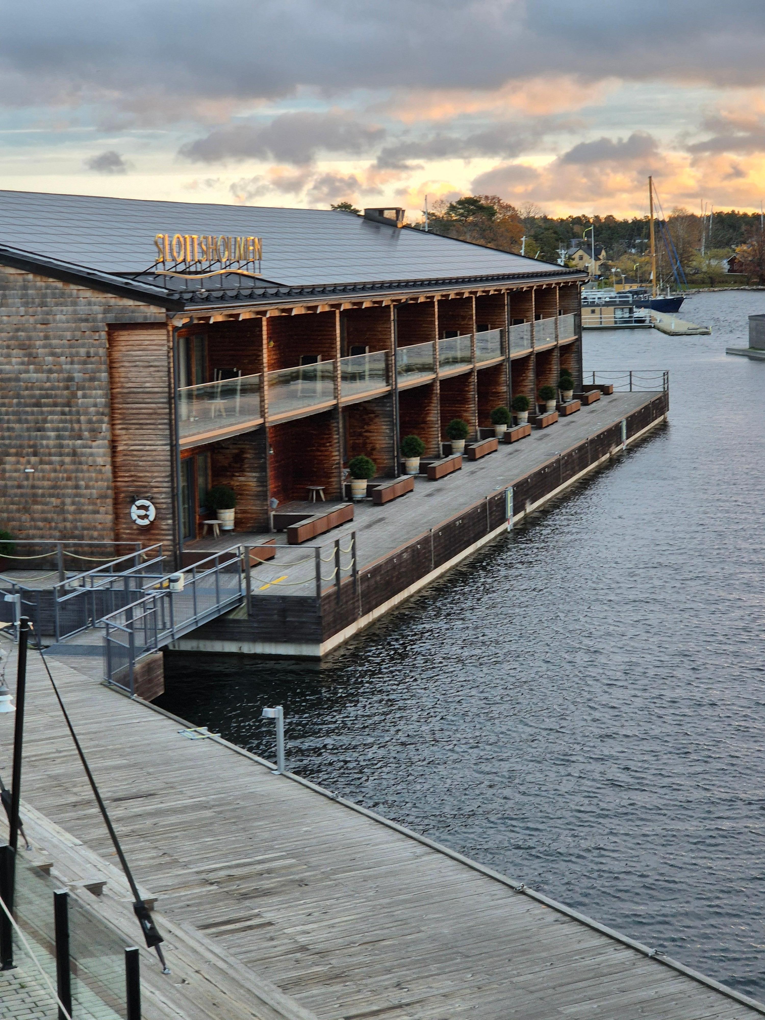 Utsikt från studiosvitens balkong.