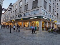 Mc Donalds nearby