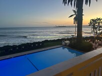 Pool looked inviting but weather was a bit nippy. :-(