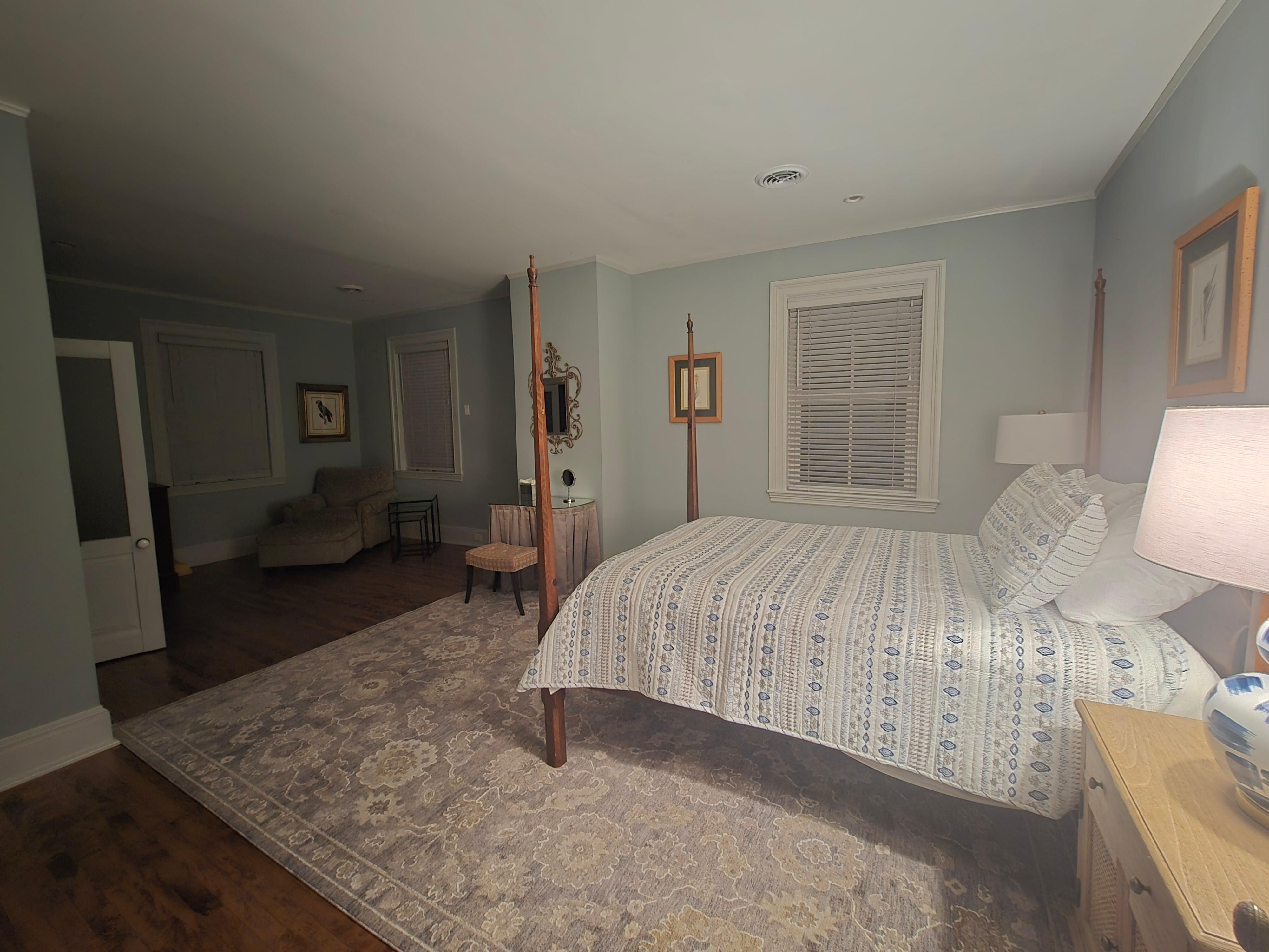 Large bedroom with ensuite