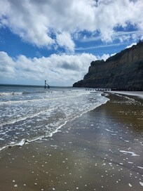 Dog-friendly section on Shanklin Beach, accessed by descending by Shanklin Chine and continuing left past a little restaurant called Fisherman's Inn
