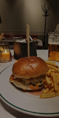 Högrevsburgare med det lilla extra! 9/10