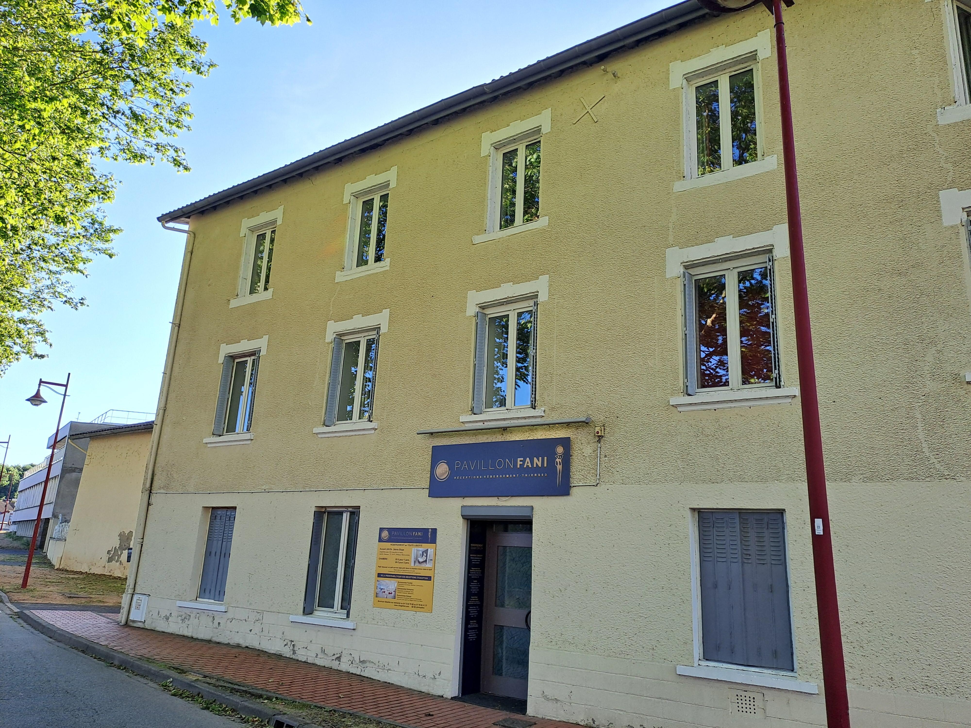 Hotel von aussen.