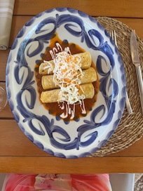 Enchiladas de pollo Riquísimas.