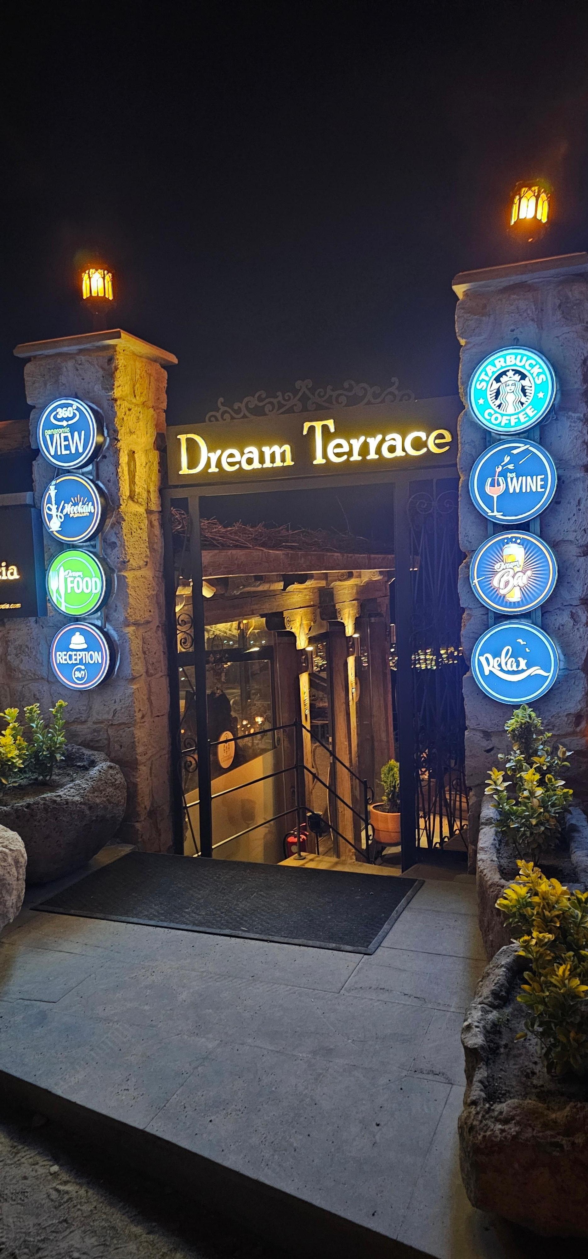 Breakfast, lunch, and dinner were available with indoor and outdoor seating.  