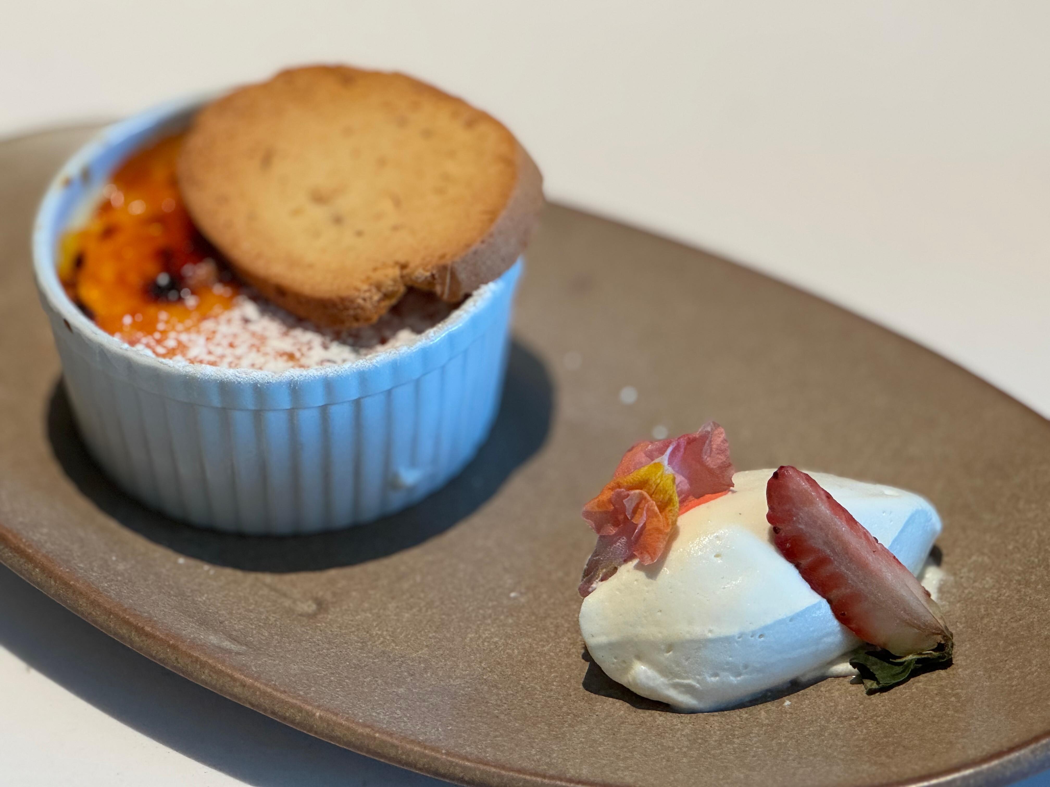 Lovely creme brulee 