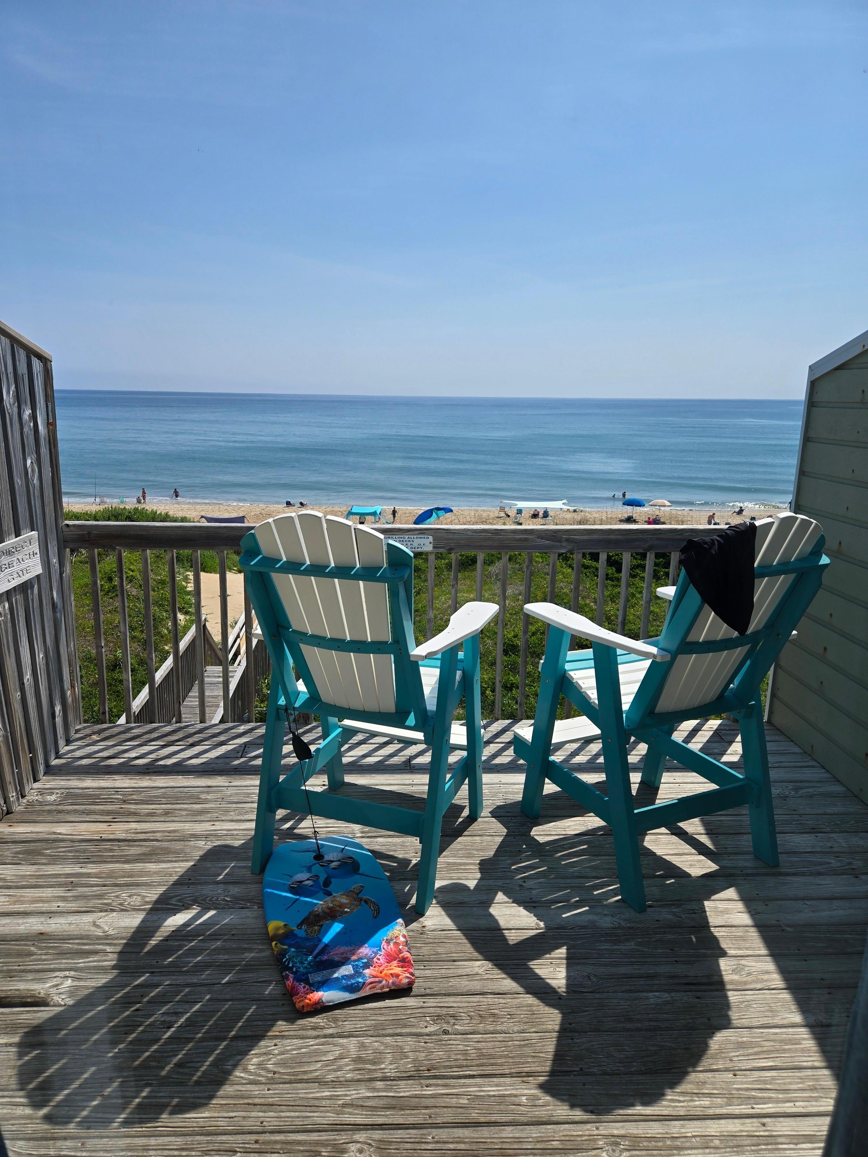 Great ocean views with easy beach access!