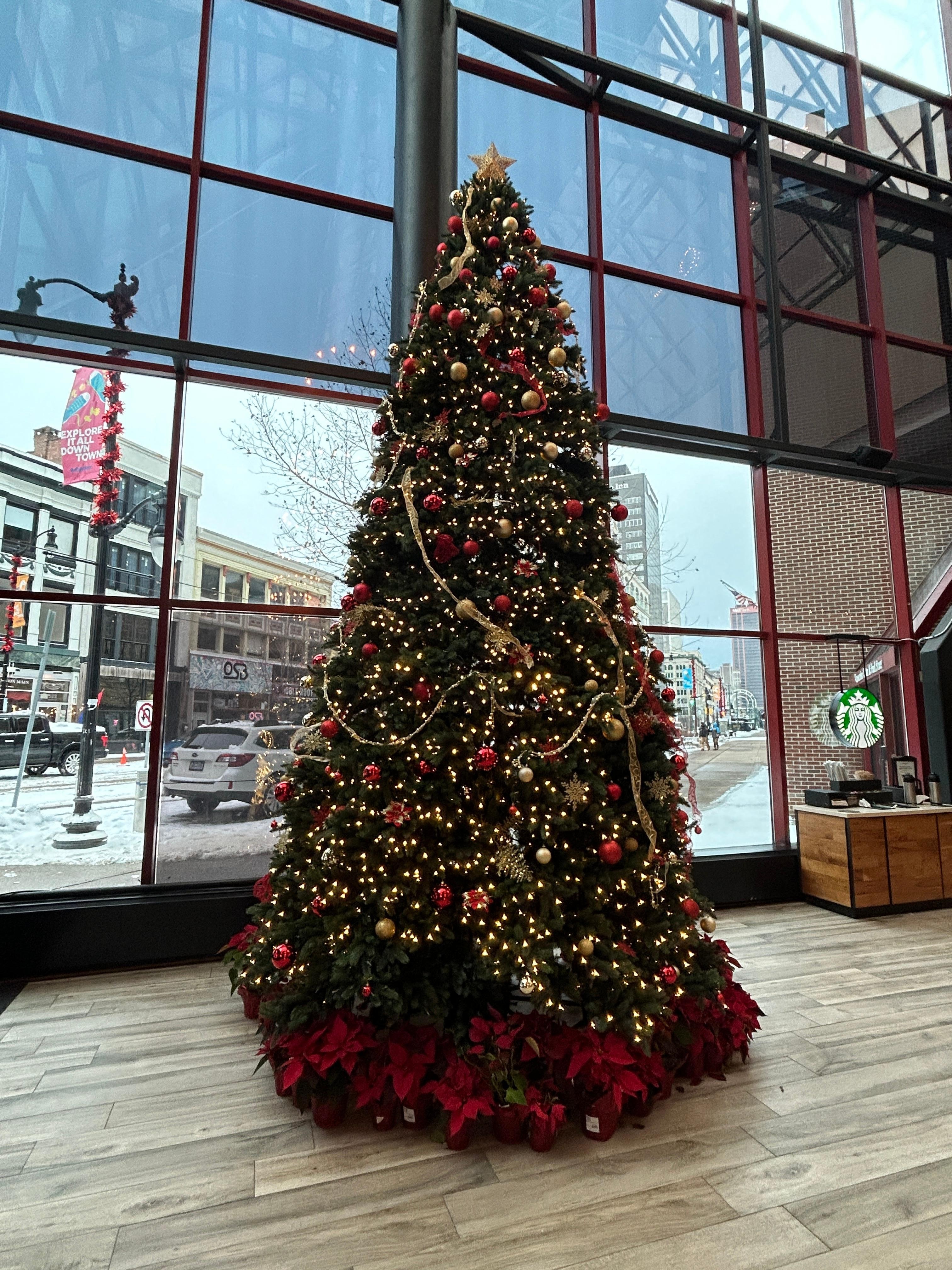 Christmas tree inside the hotel 