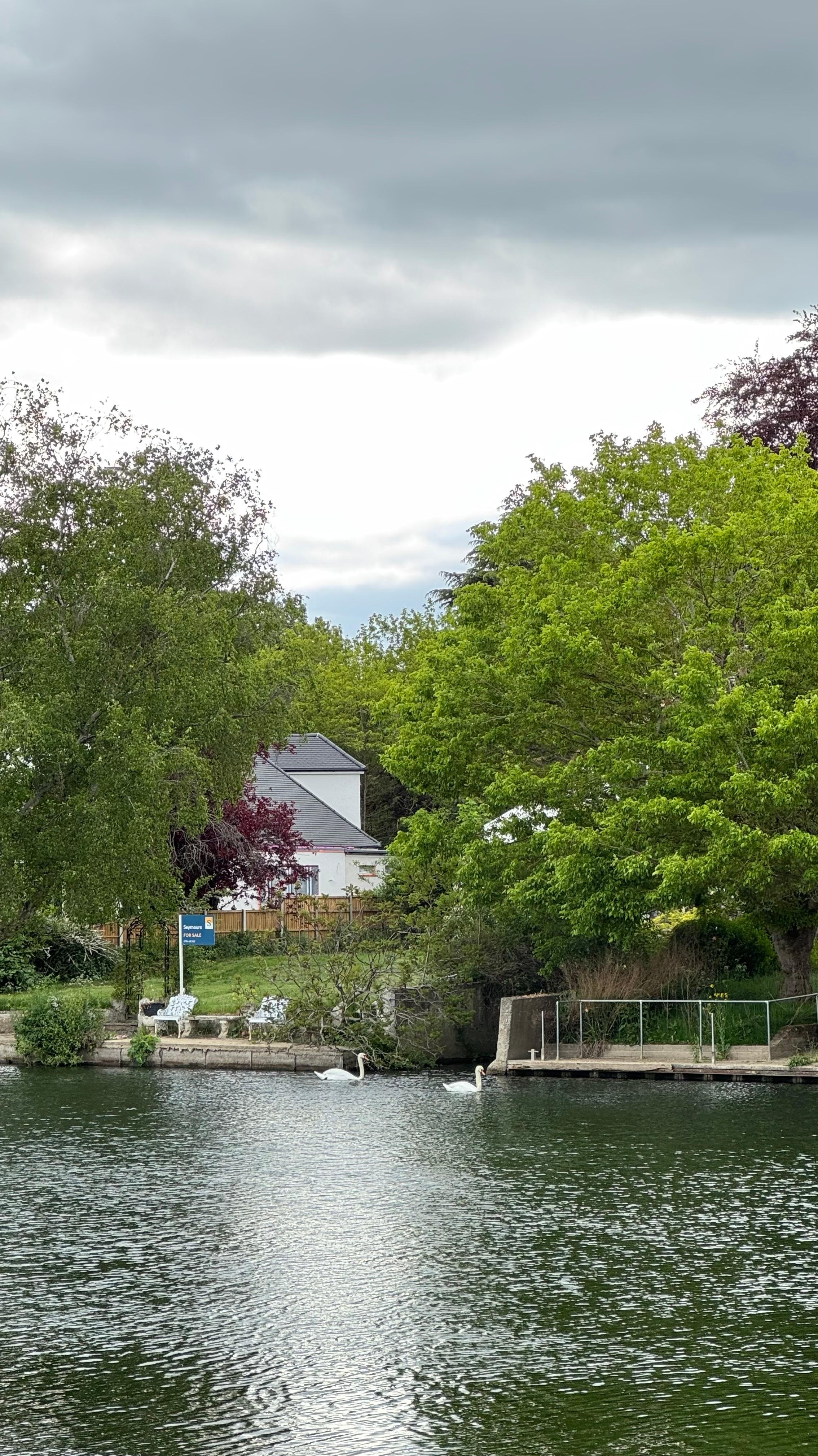 Thames river