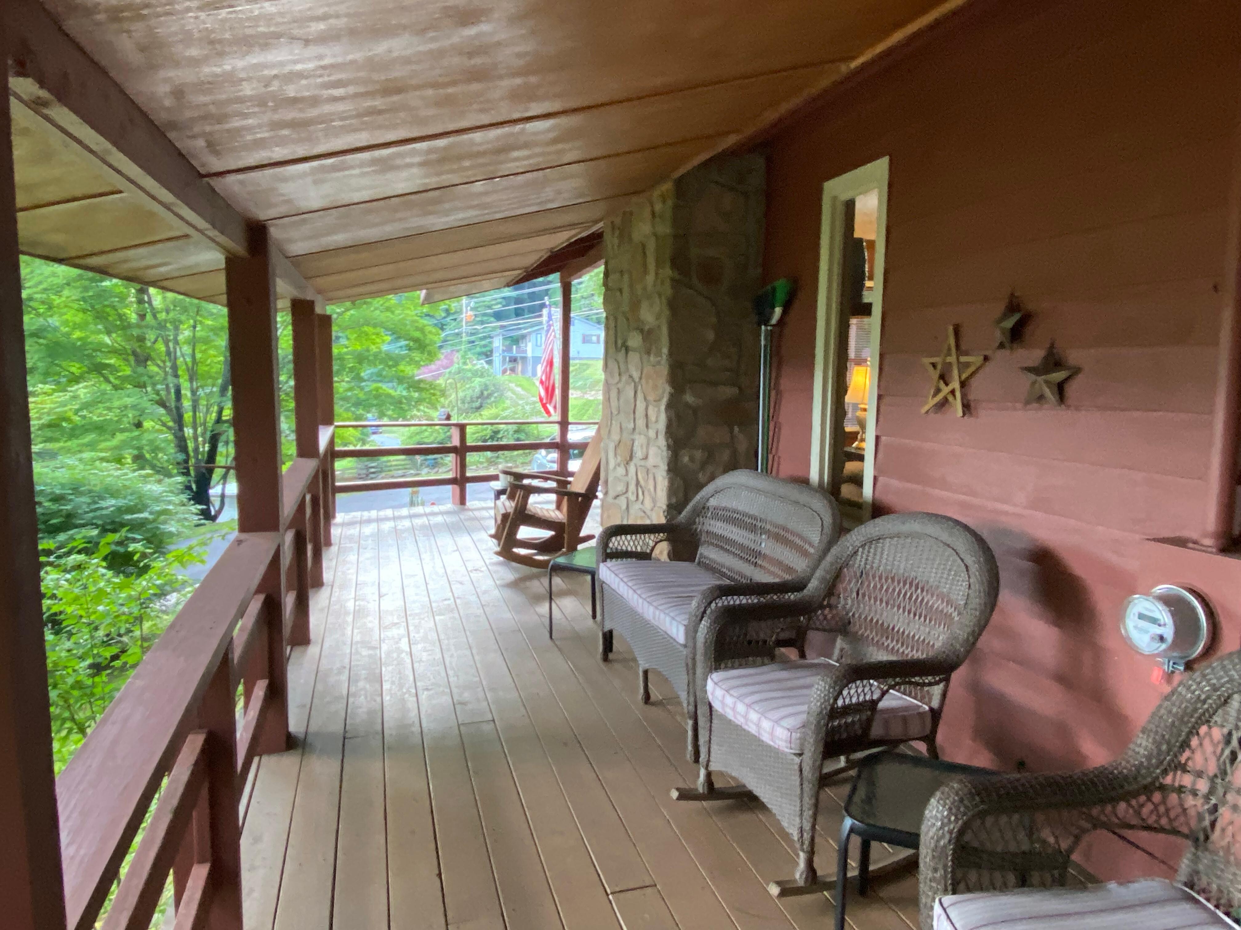 Great front porch.