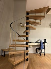 Staircase to bed