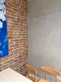 Loved the interior's touches that felt very consistent with exterior surroundings. It added to our vacation-vibes