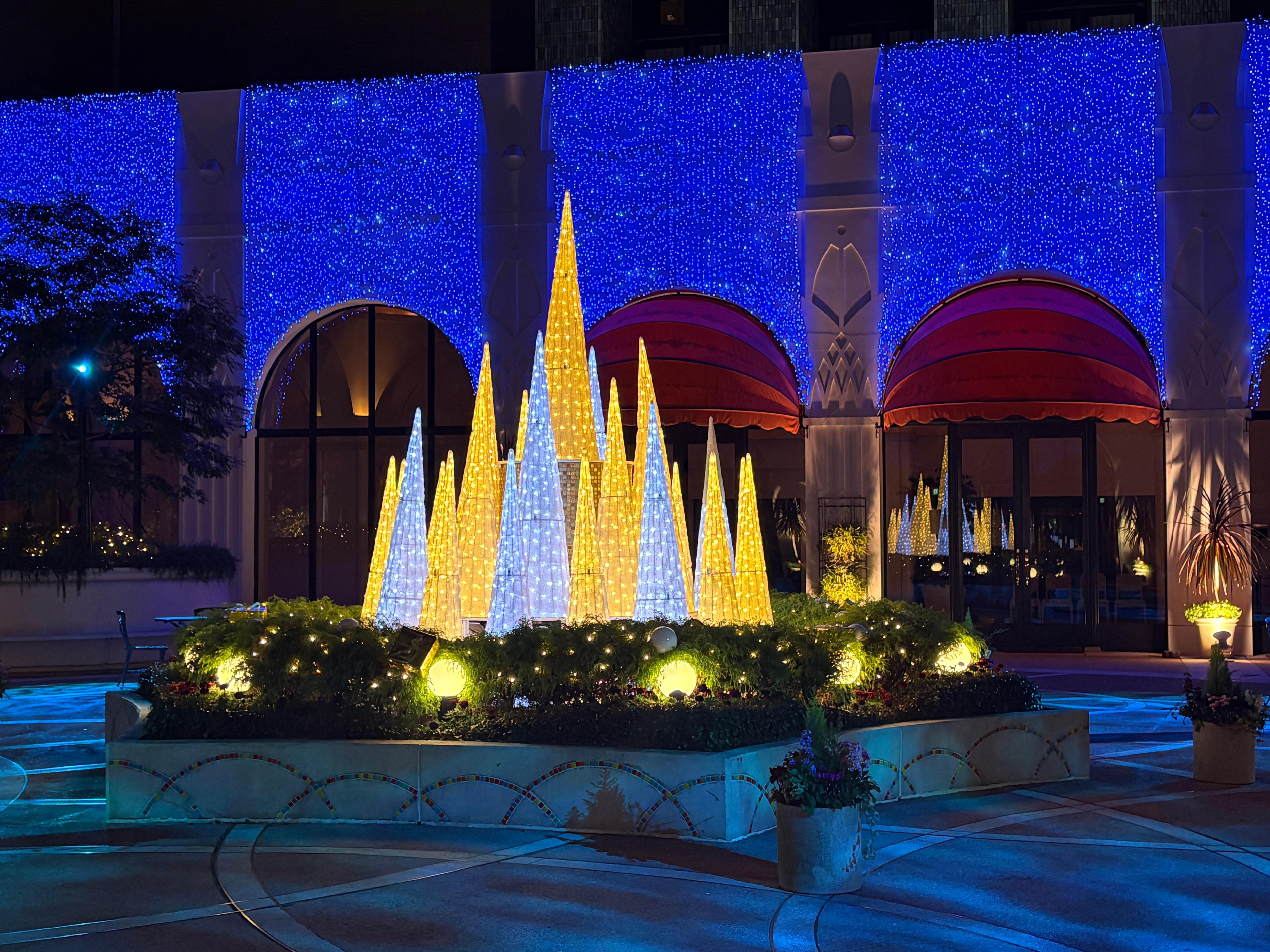 1Fの中庭(？)のイルミネーション