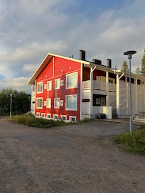 Building we stayed in.