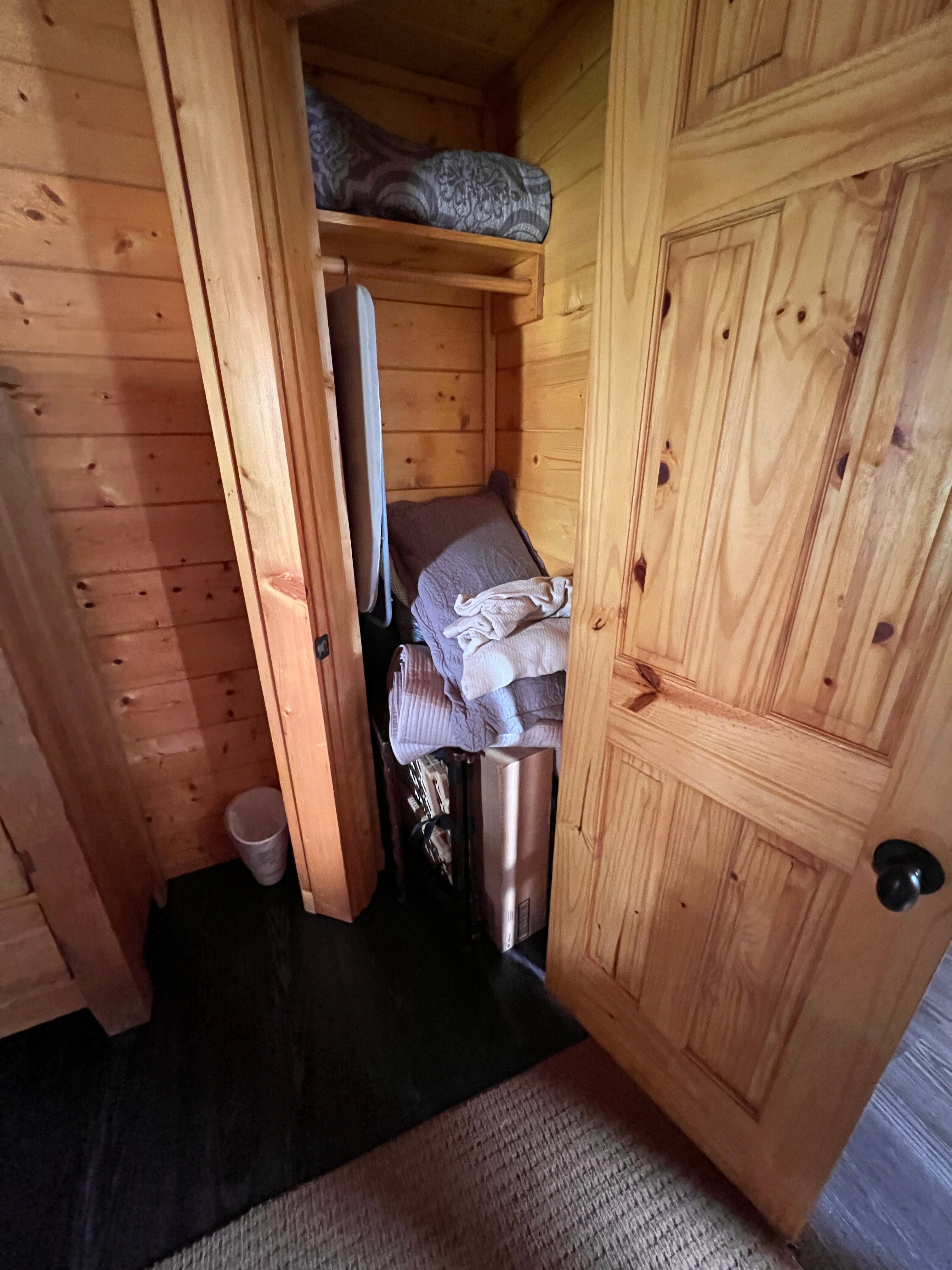 Closet had no hangers and stuffed w items