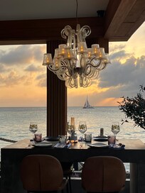 Club Margot sunet dinner