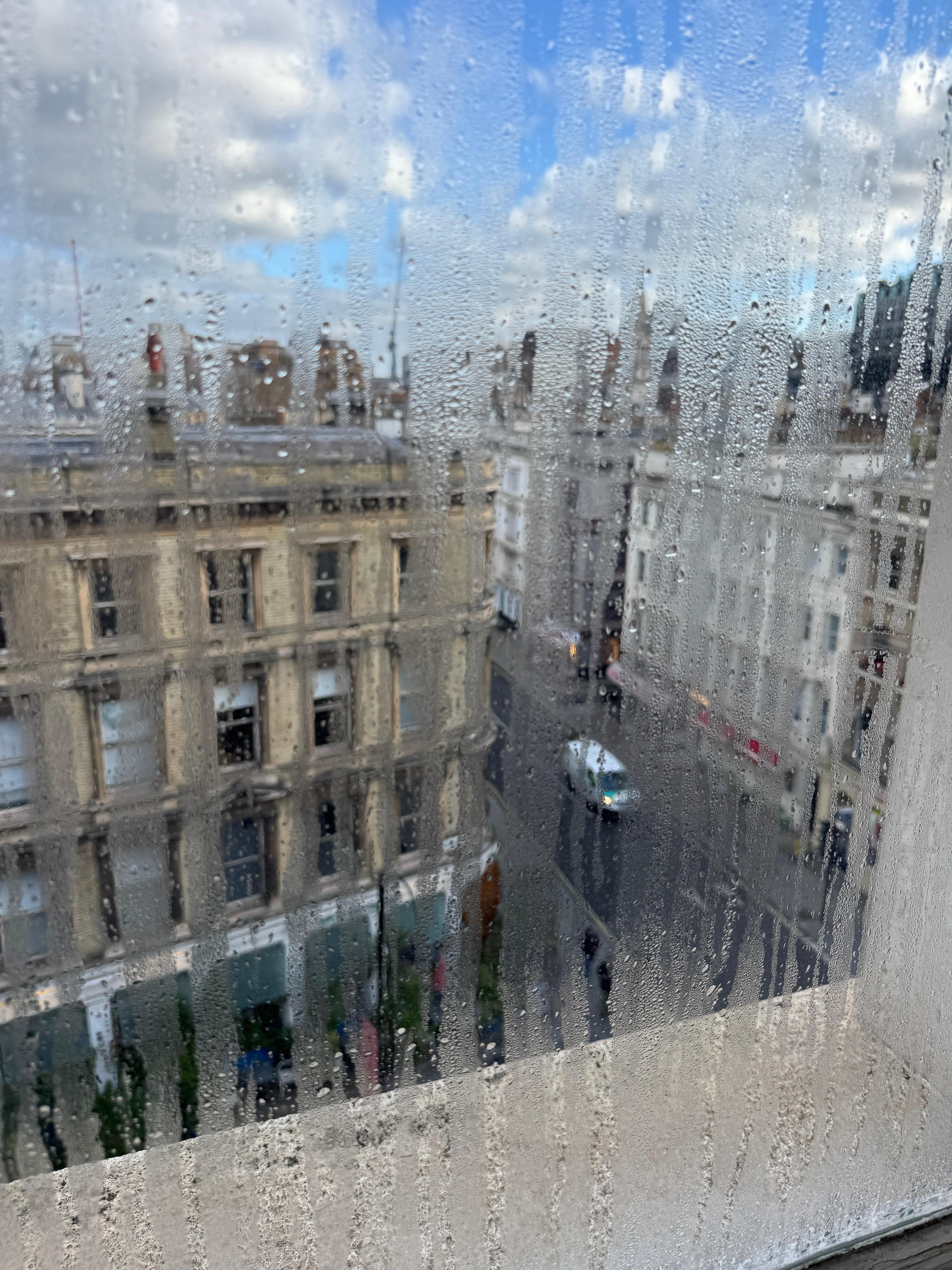 Always condensation on the windows if air con not on. 