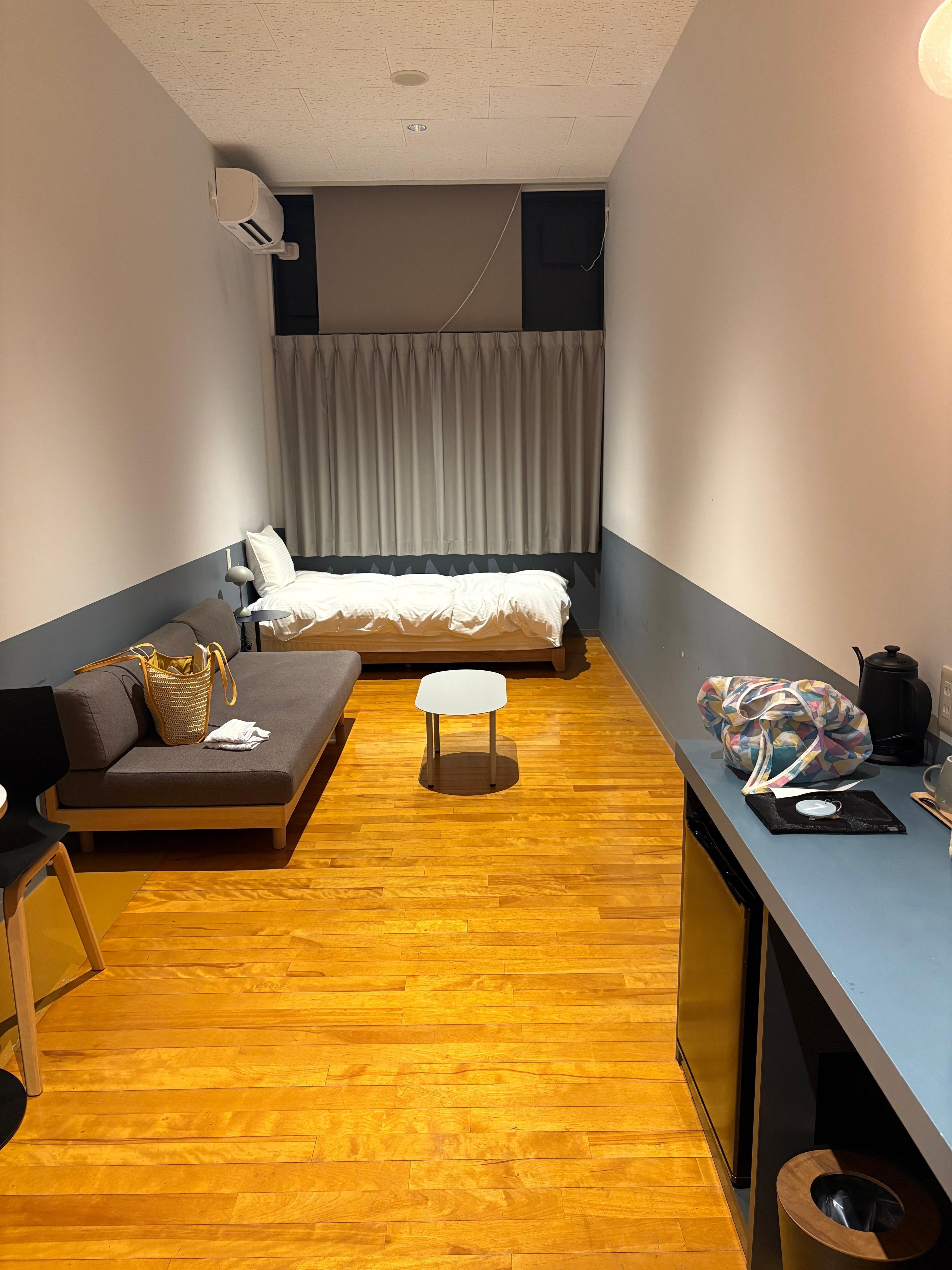 こちらは普通のゲストルーム。ちゃんとしたベットタイプです。