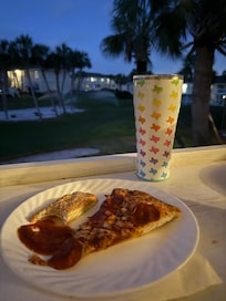 Ordered pizza and ate on the balcony. Very relaxing.