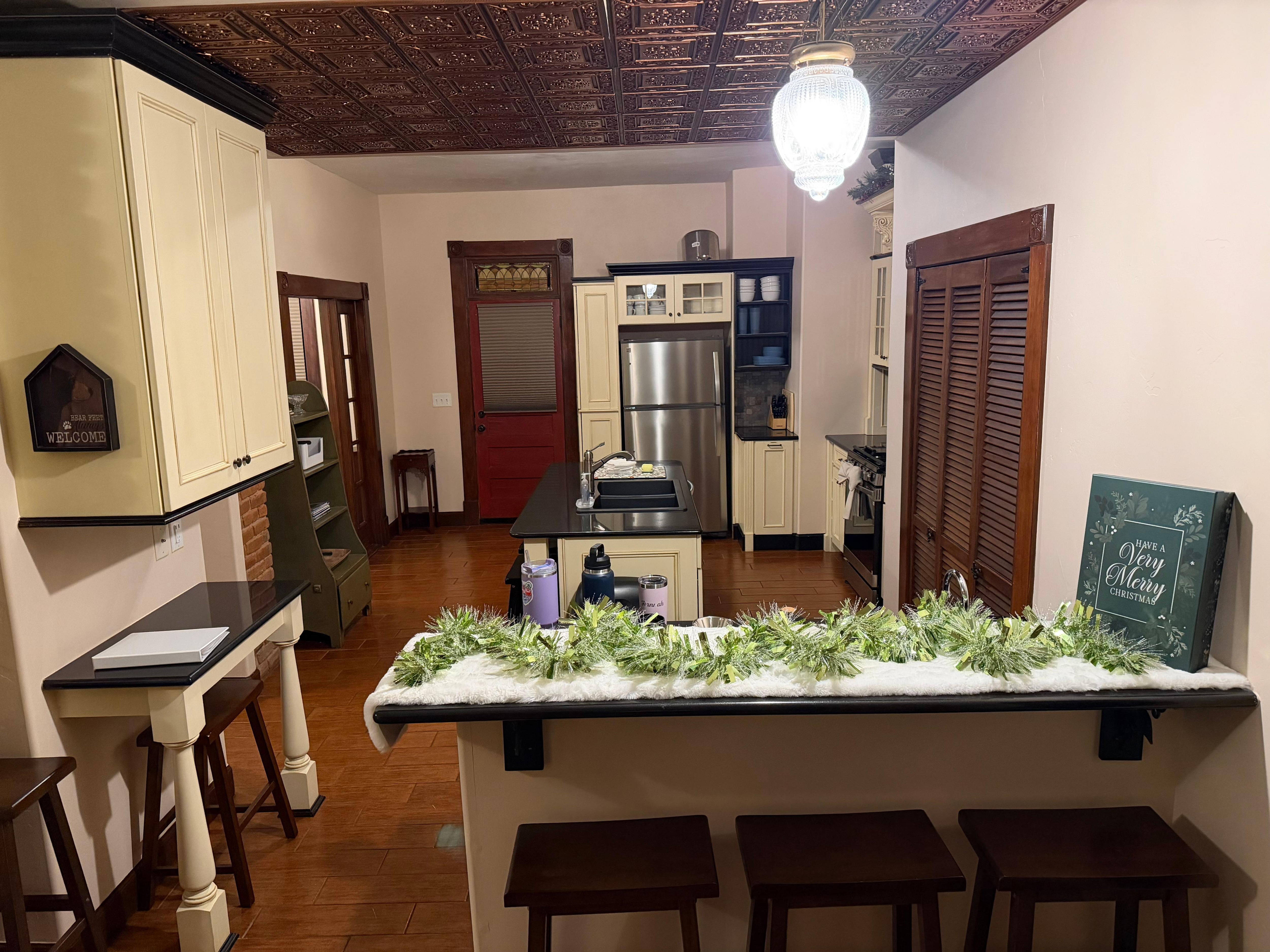 Kitchen had everything we needed!