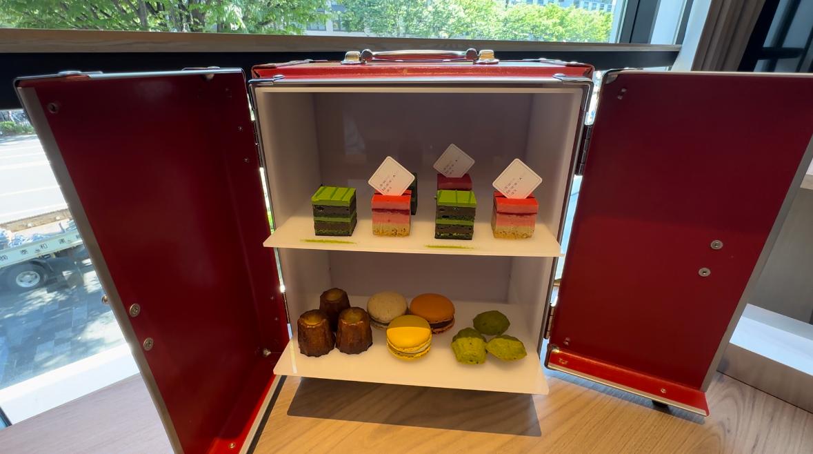 Afternoon snack box