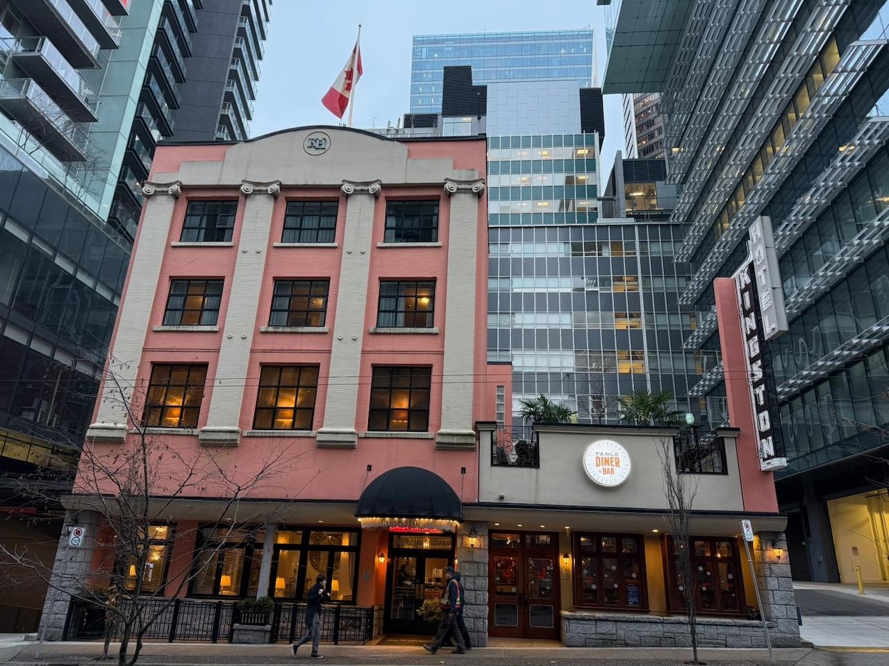 Great location. Convenient. Nice pub adjacent. 