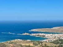 Vue de la maison sur Chora