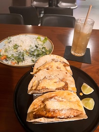 They substituted fish instead of shrimp for me after I told them I can’t eat shrimp. I appreciate them for accommodating me.
