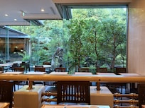 Beautiful Japanese Garden,Beautiful view from Breakfast Room,Airplane in Lobby and nicely unique feature